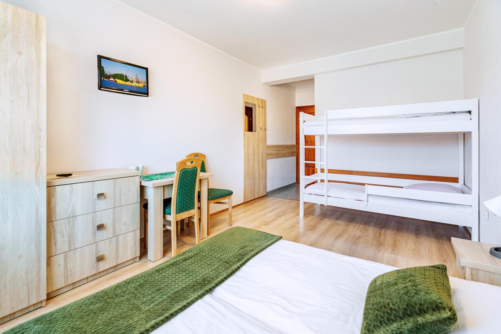 Dom Wczasowy Rudnik Z Basenem, Sauna I Bania Chłapowo Buitenkant foto